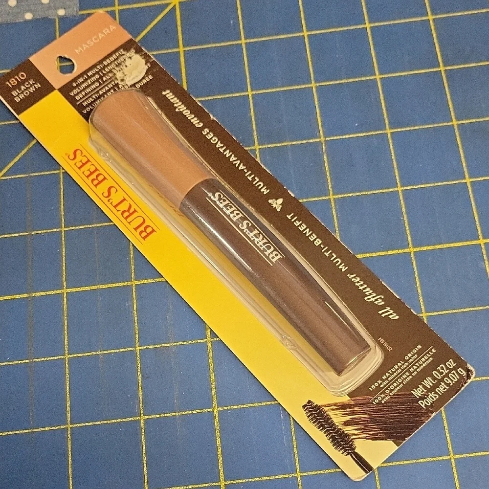 Burt's Bees 1810 Black Brown Mascara 9g New Sealed Package